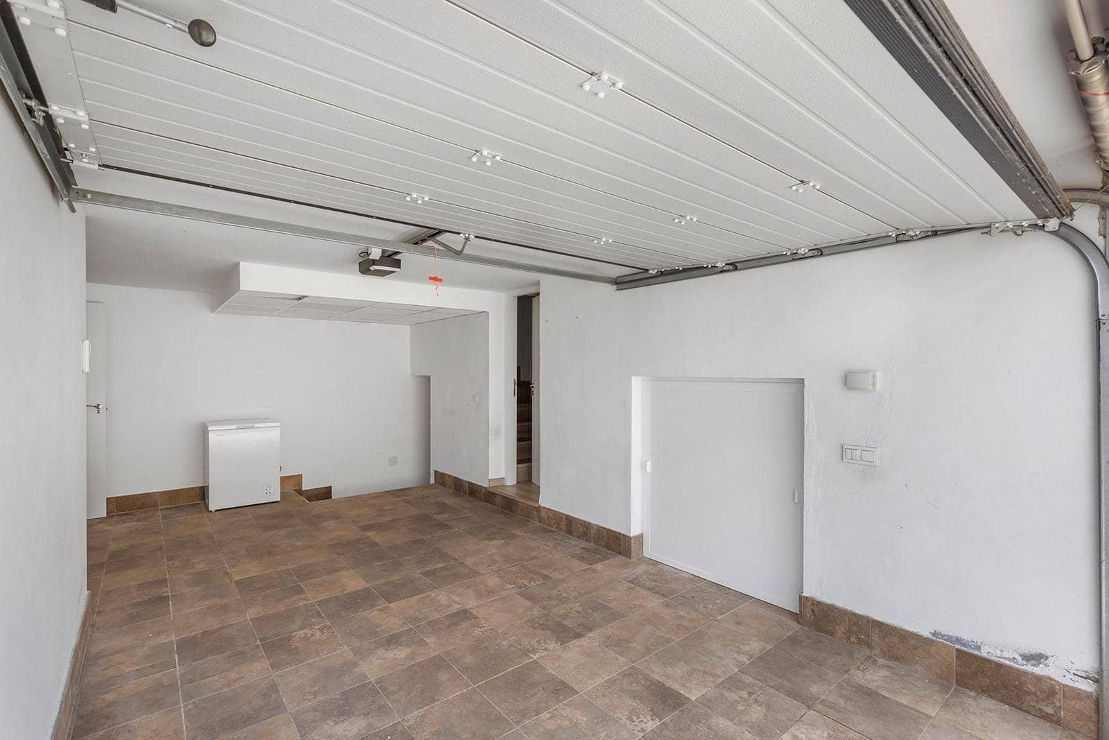 4 Zimmer Villa zu verkaufen in Torrevieja mit Pool Garage - 549.000 € (Ref: 9161364)