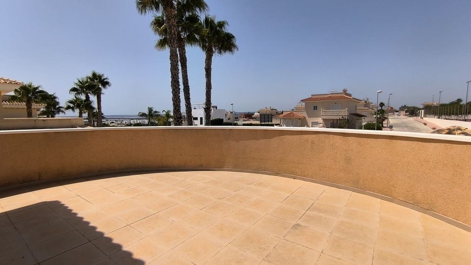 4 bedroom Villa for sale in Ciudad Quesada with pool - € 674,950 (Ref: 9170080)