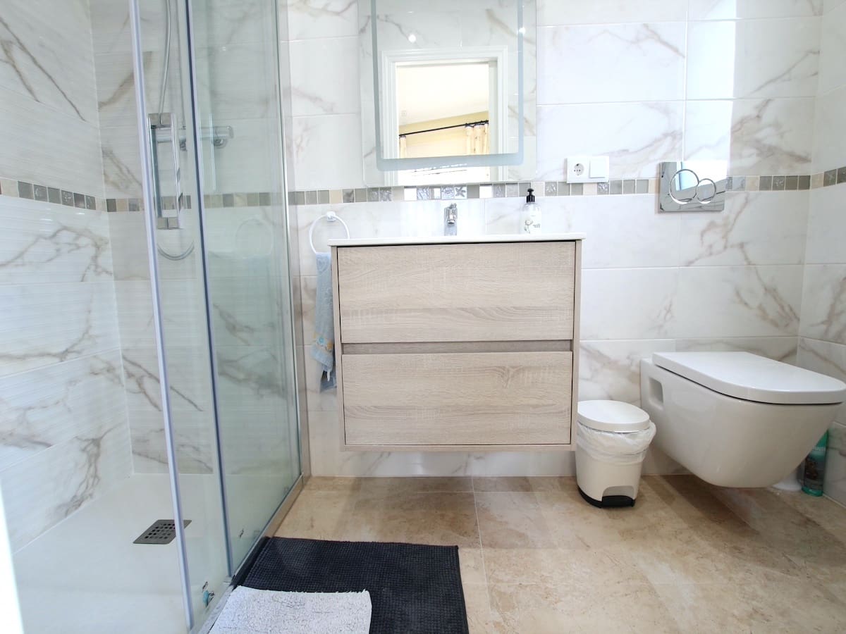 5 makuuhuone Huvila myytävänä paikassa Ciudad Quesada mukana uima-altaan - 625 000 € (Ref: 9170082)