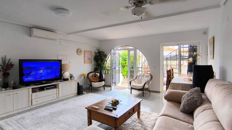 2 soveværelse Bungalow til salg i Benijofar med swimmingpool - € 165.000 (Ref: 9184356)