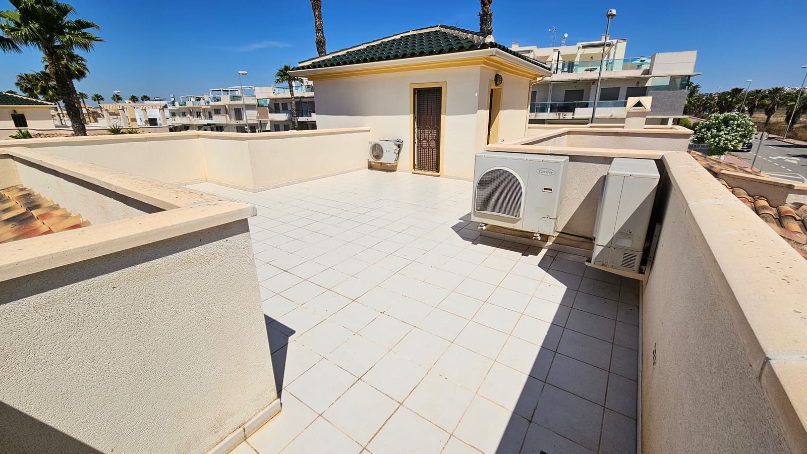 4 makuuhuone Huvila myytävänä paikassa Ciudad Quesada mukana uima-altaan - 565 000 € (Ref: 9184366)