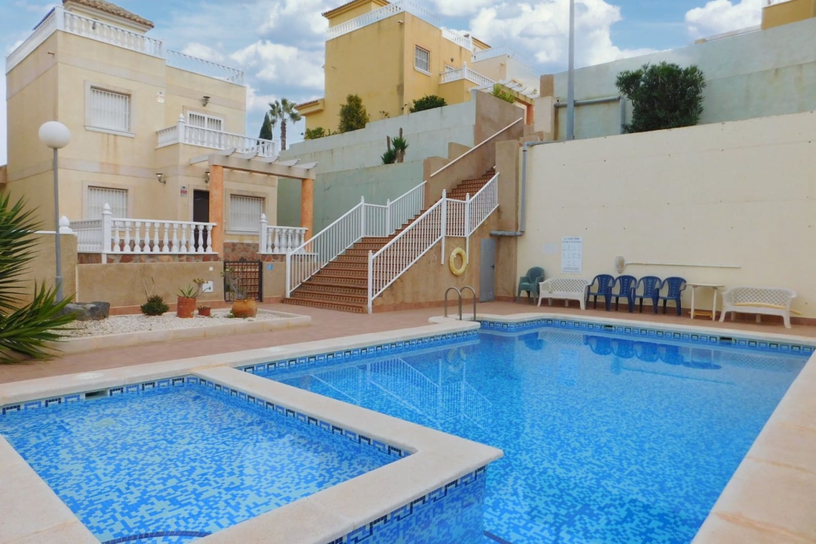 3 makuuhuone Huvila myytävänä paikassa Ciudad Quesada mukana uima-altaan - 190 000 € (Ref: 9184370)