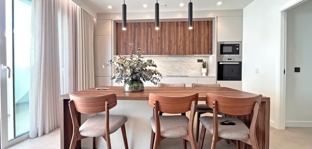 Bungalow de 3 habitaciones en Pilar de la Horadada en venta con piscina - 395.000 € (Ref: 9184379)