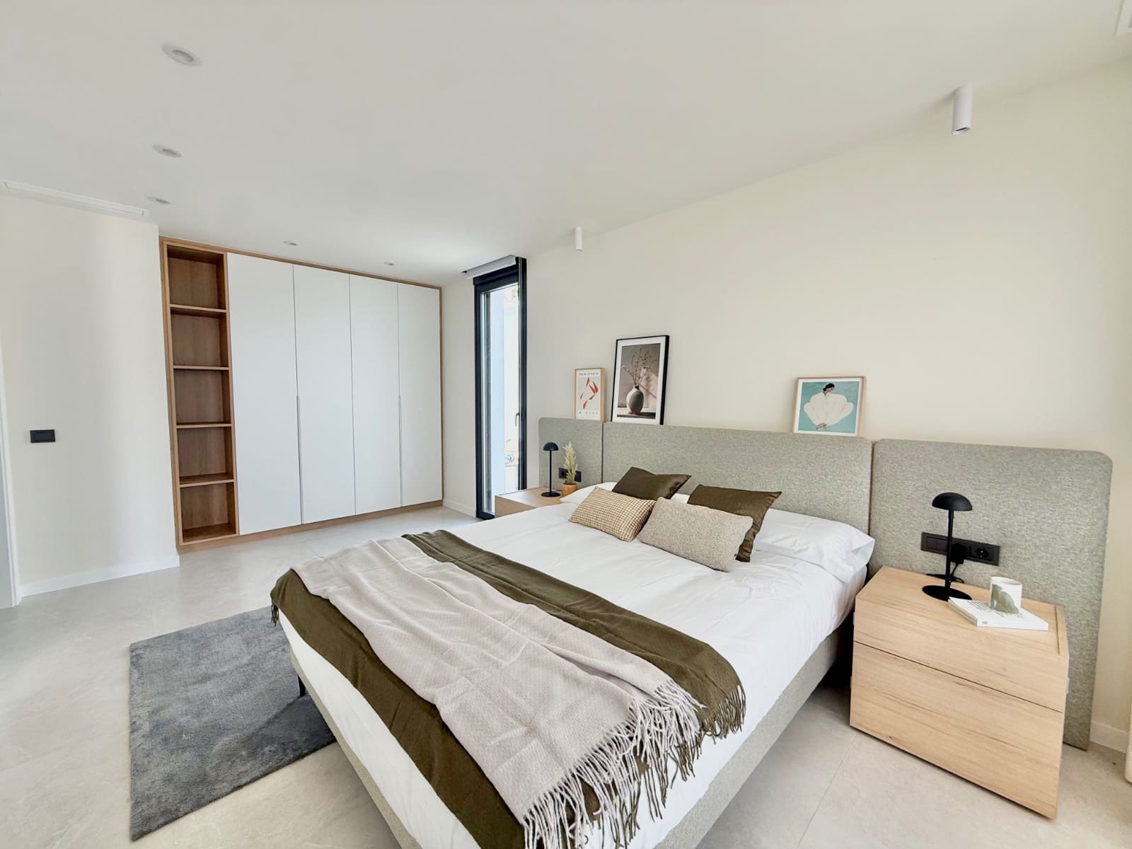 4 soveværelse Villa til salg i Ciudad Quesada med swimmingpool - € 1.150.000 (Ref: 9186011)