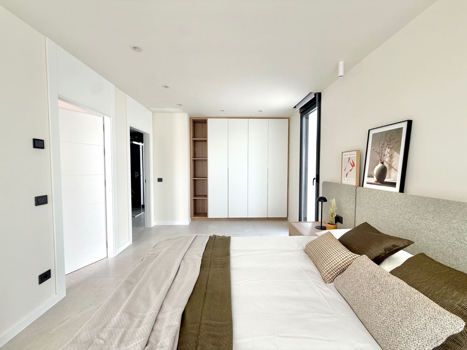 4 soveværelse Villa til salg i Ciudad Quesada med swimmingpool - € 1.150.000 (Ref: 9186011)