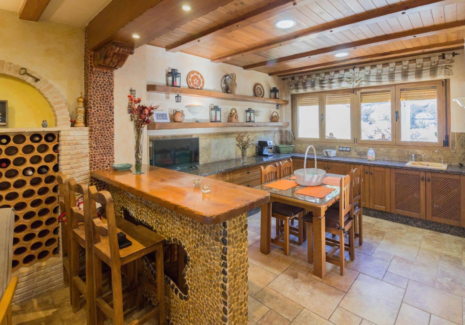 8 soveværelse Finca/Landehus til salg i Redovan med swimmingpool garage - € 399.969 (Ref: 9189407)