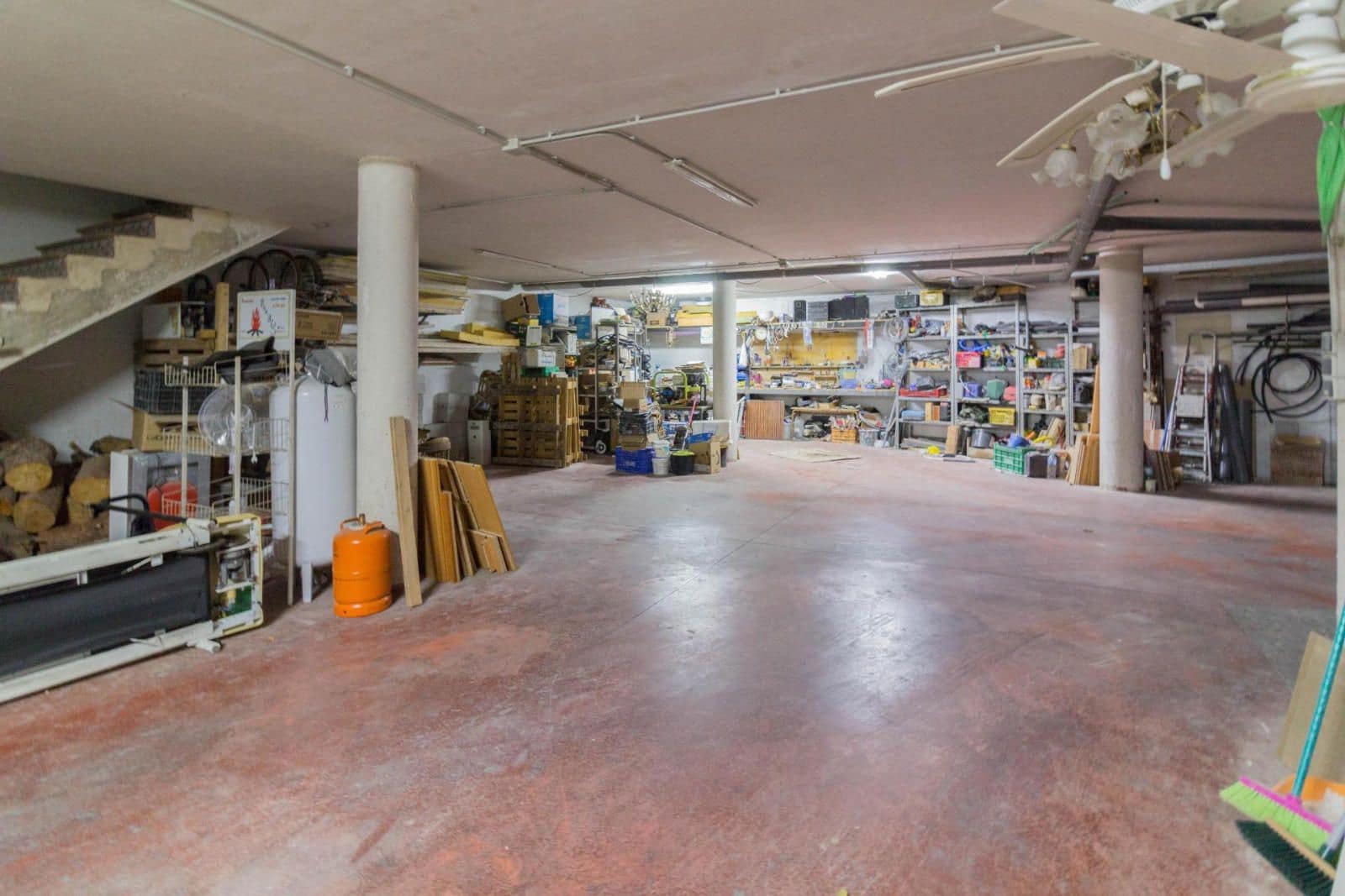 8 soveværelse Finca/Landehus til salg i Redovan med swimmingpool garage - € 399.969 (Ref: 9189407)