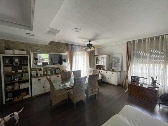 Casa de 3 habitaciones en Rojales en venta con piscina - 172.900 € (Ref: 9191830)