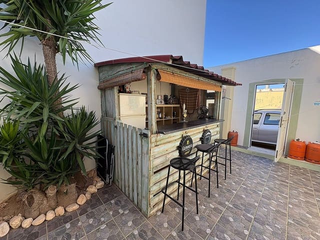 3 bedroom Townhouse for sale in Casas del Senor, Monóvar / Monóver - € 135,000 (Ref: 9193101)