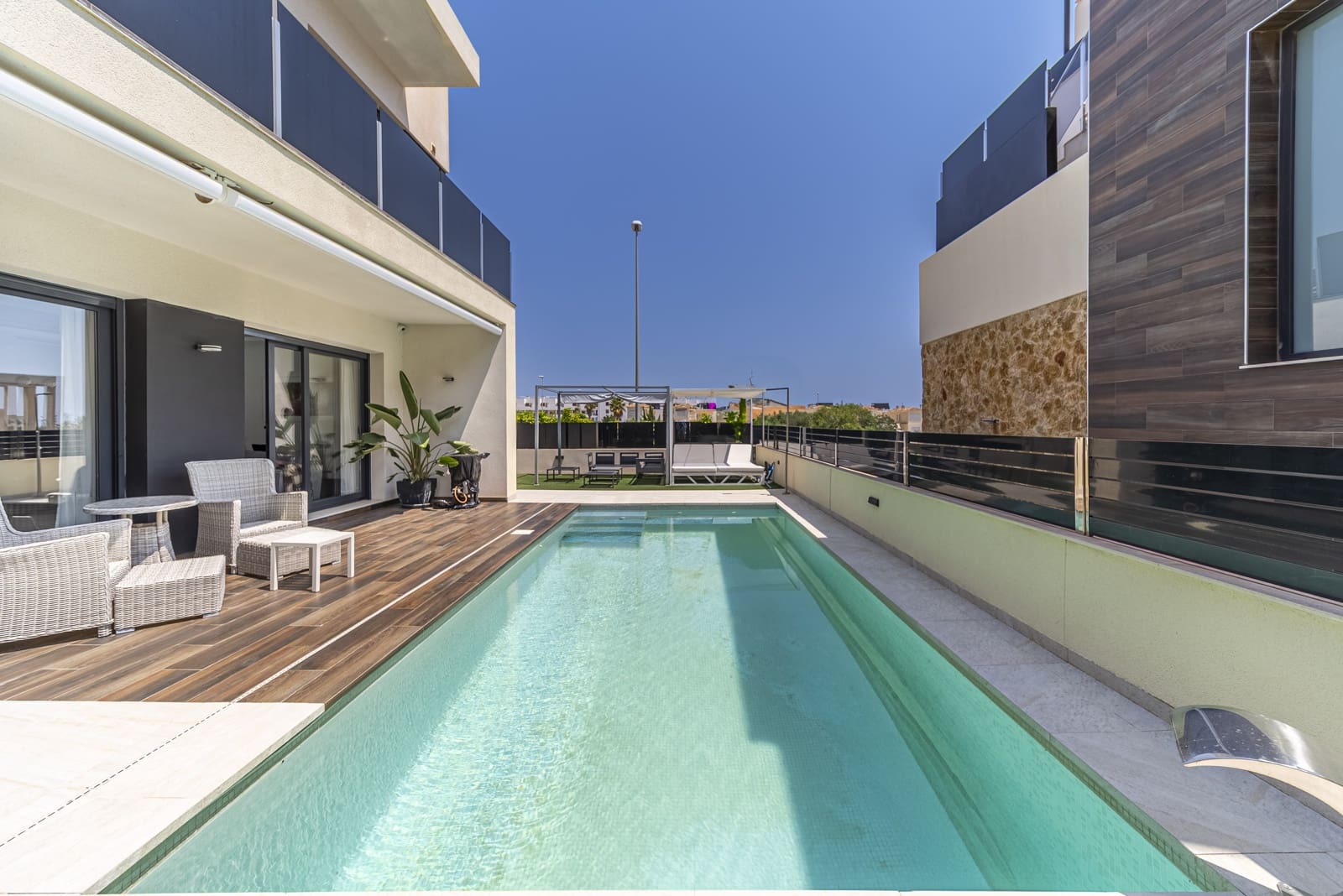 Chalet de 4 habitaciones en Orihuela Costa en venta con piscina garaje - 790.000 € (Ref: 9193103)