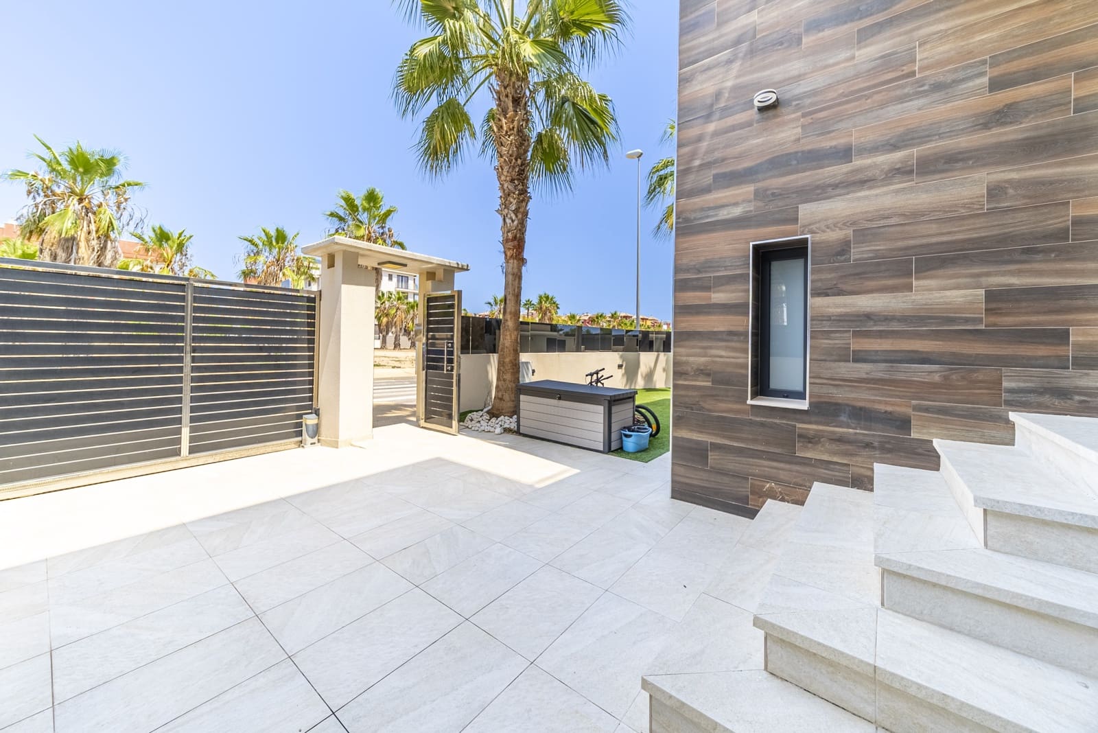 Chalet de 4 habitaciones en Orihuela Costa en venta con piscina garaje - 790.000 € (Ref: 9193103)