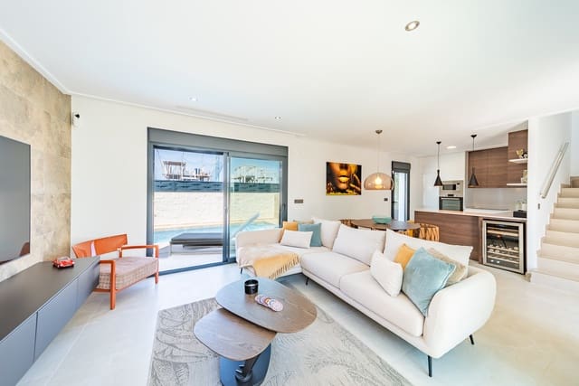 Chalet de 3 habitaciones en Ciudad Quesada, Rojales en venta con piscina garaje - 540.000 € (Ref: 9193113)