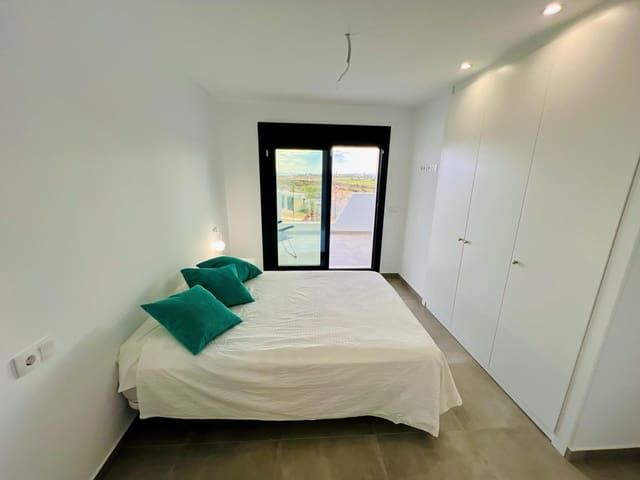 2 bedroom Apartment for sale in Los Alcázares with pool garage - € 299,000 (Ref: 9193121)