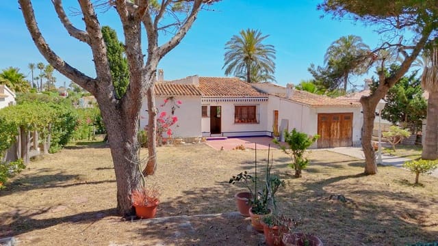 Chalet de 4 habitaciones en Orihuela Costa, Orihuela en venta con garaje - 950.000 € (Ref: 9193122)