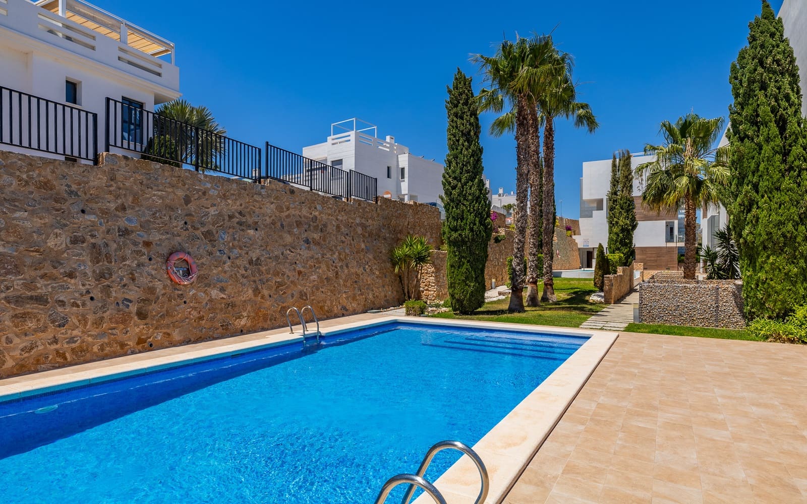 Ático de 3 habitaciones en Orihuela Costa en venta con piscina garaje - 449.900 € (Ref: 9193132)