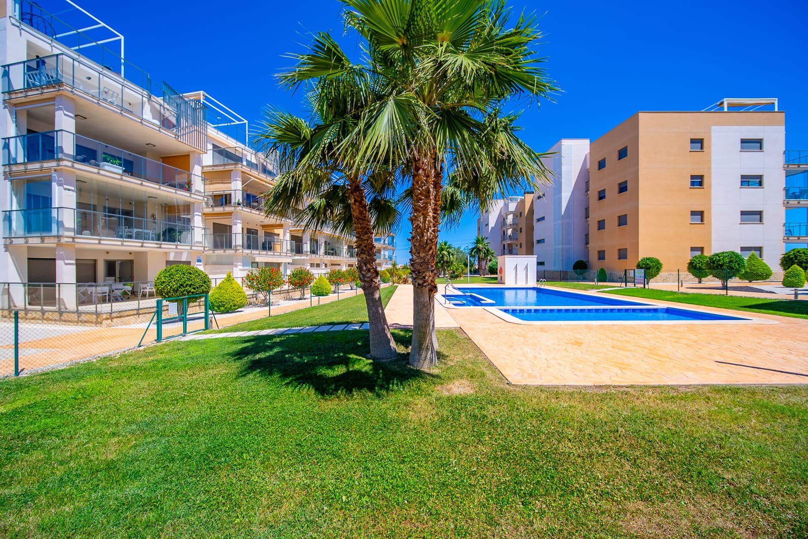 3 sovrum Takvåning till salu i Orihuela Costa med pool garage - 369 900 € (Ref: 9193133)