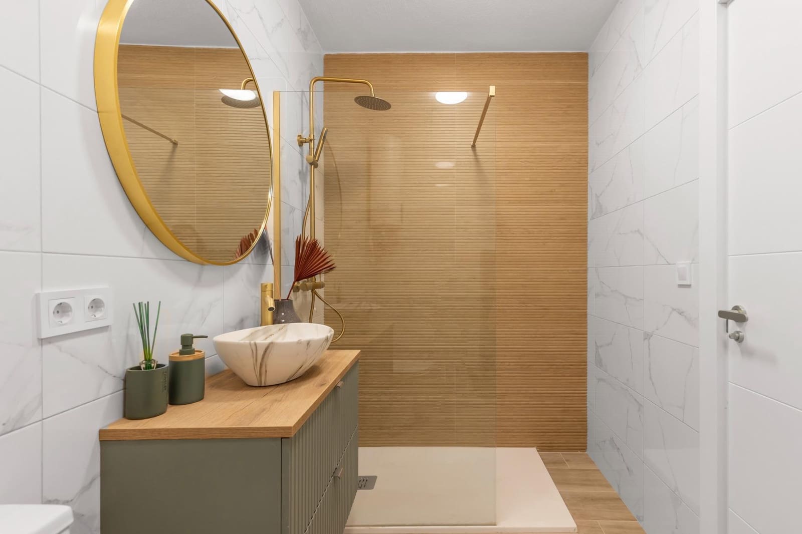 3 chambre Villa/Maison Mitoyenne à vendre à Torrevieja - 299 900 € (Ref: 9199643)