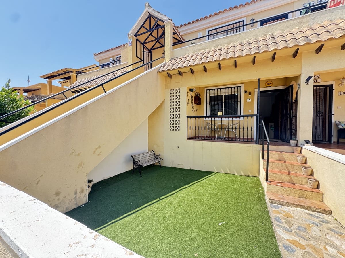 2 sovrum Lägenhet till salu i Villamartin med pool - 143 000 € (Ref: 9203099)