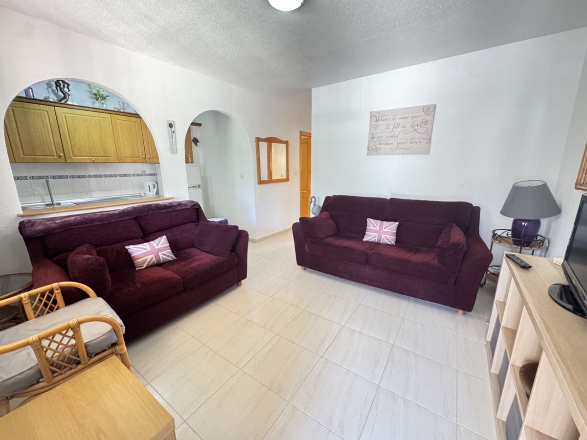 2 sovrum Lägenhet till salu i Villamartin med pool - 143 000 € (Ref: 9203099)