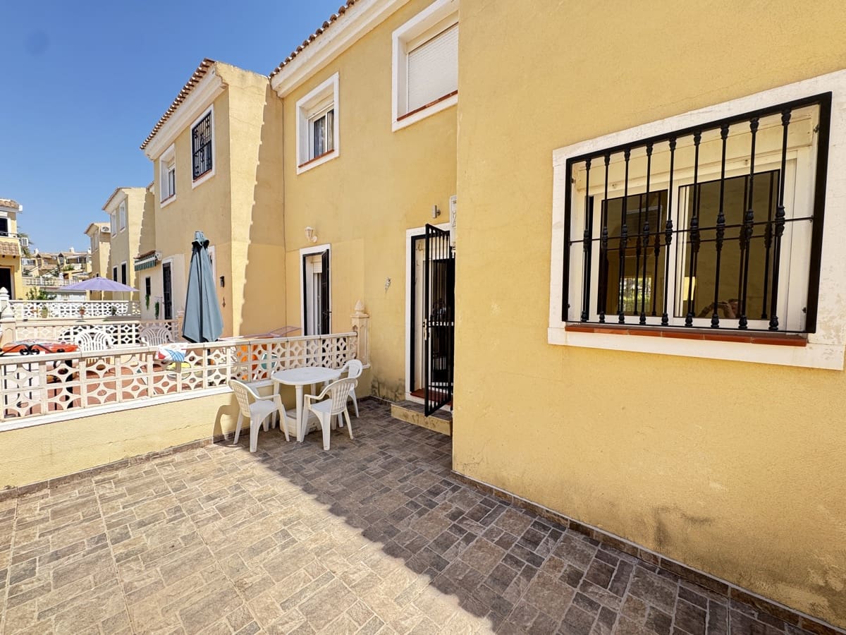 2 sovrum Lägenhet till salu i Villamartin med pool - 143 000 € (Ref: 9203099)