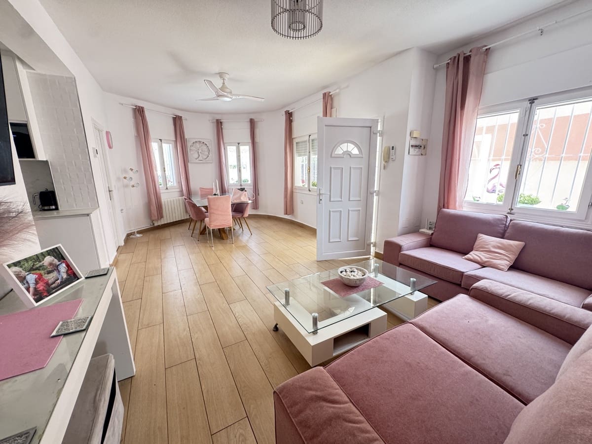 5 soveværelse Villa til salg i La Florida - € 352.000 (Ref: 9203102)