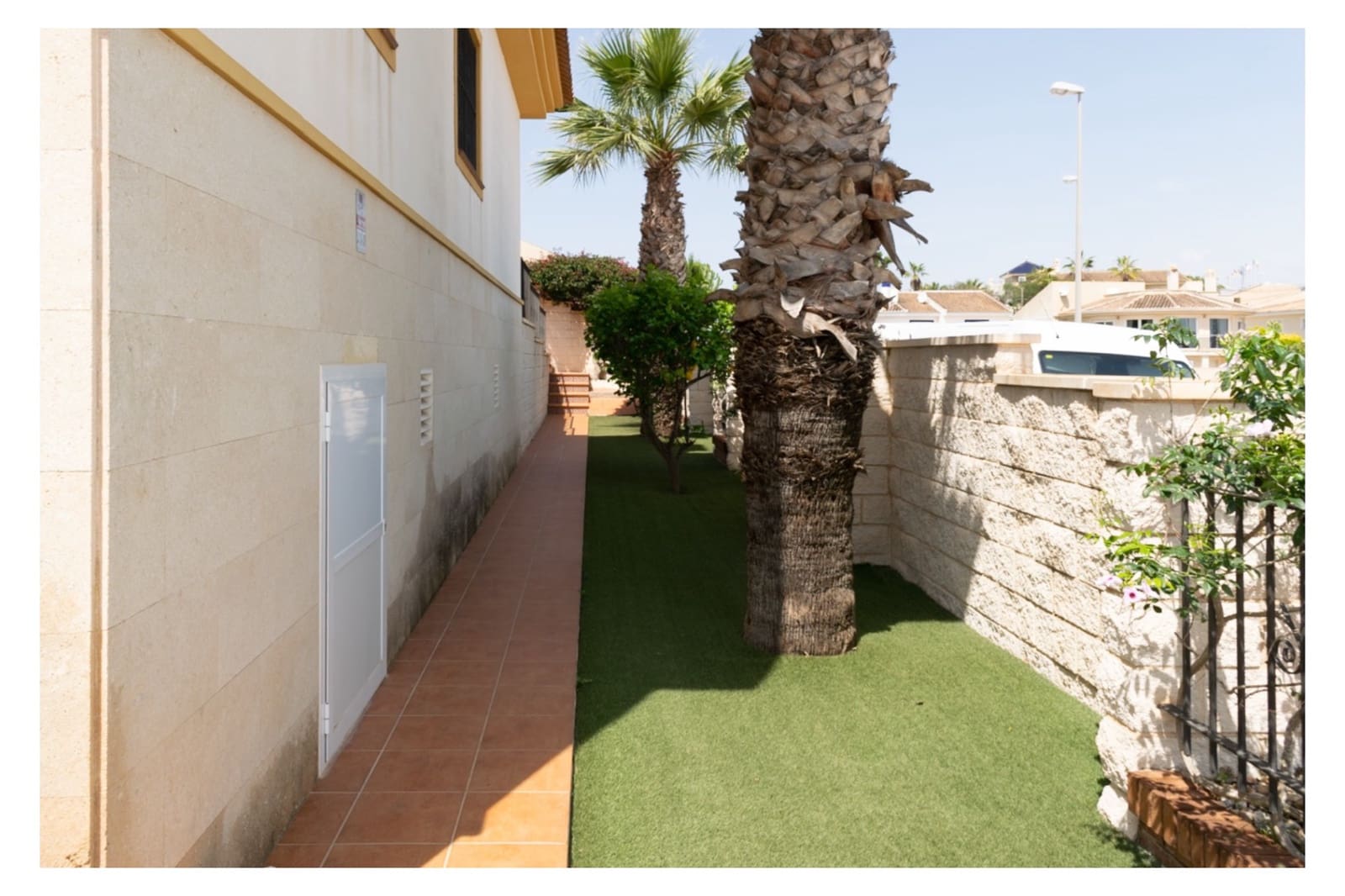 3 camera da letto Villa in vendita in Ciudad Quesada con piscina garage - 299.000 € (Rif: 9207523)