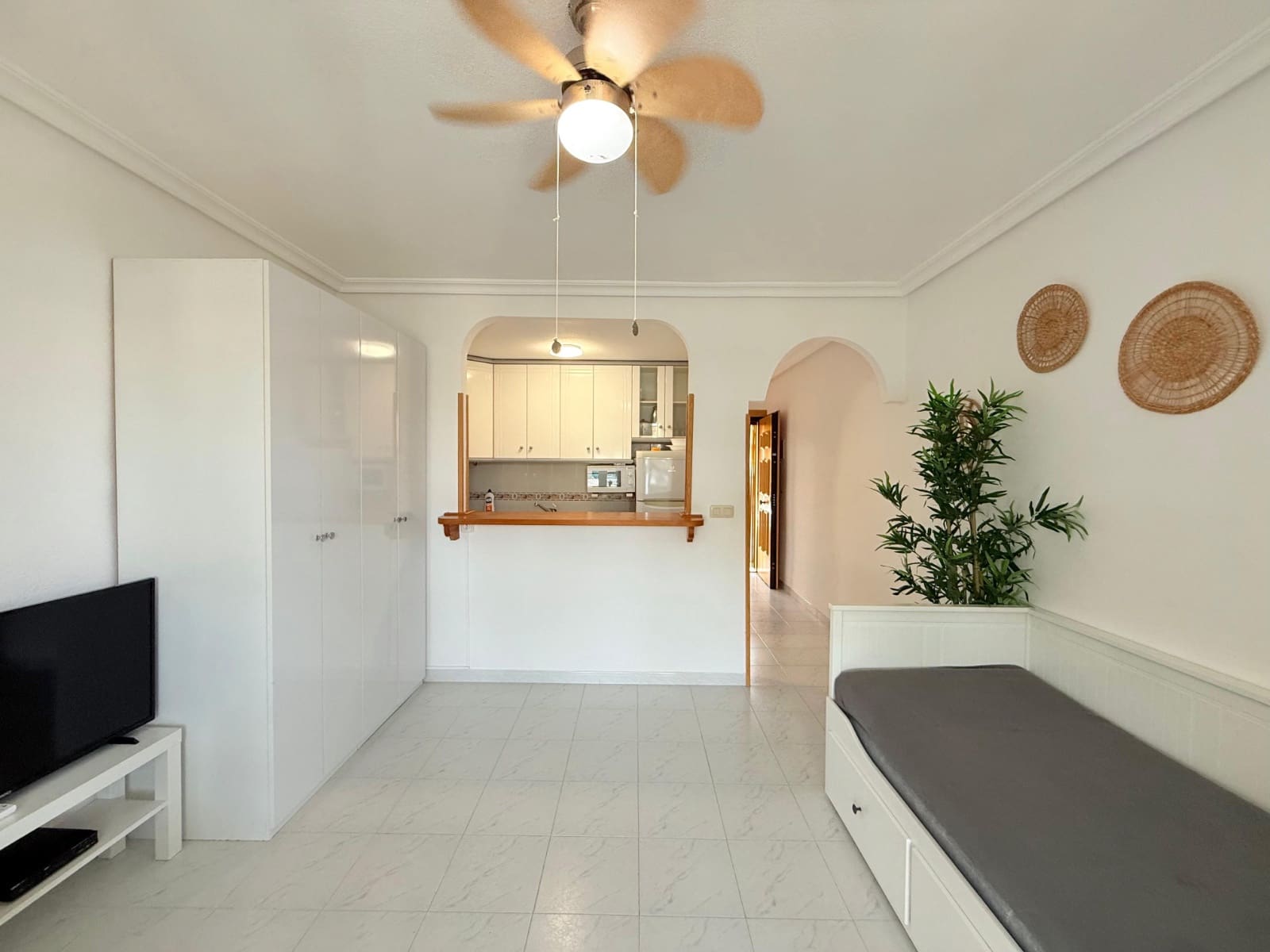 1 sypialnia Studio na sprzedaż w Torrevieja z basenem - 115 000 € (Ref: 9227231)