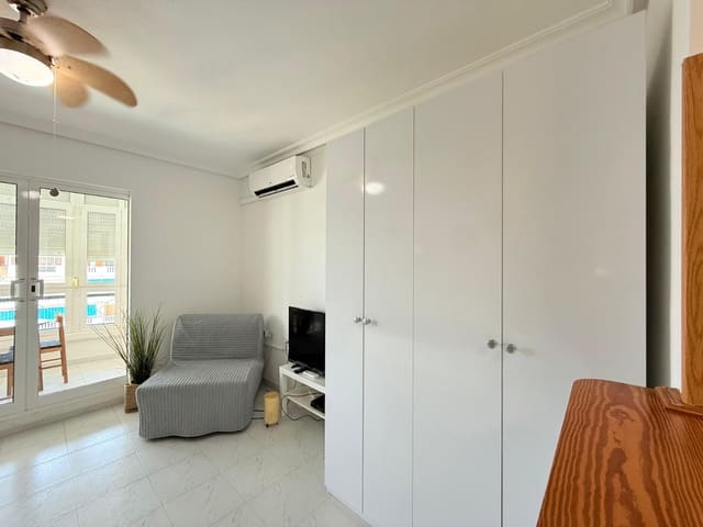 1 sypialnia Studio na sprzedaż w Torrevieja z basenem - 115 000 € (Ref: 9227231)