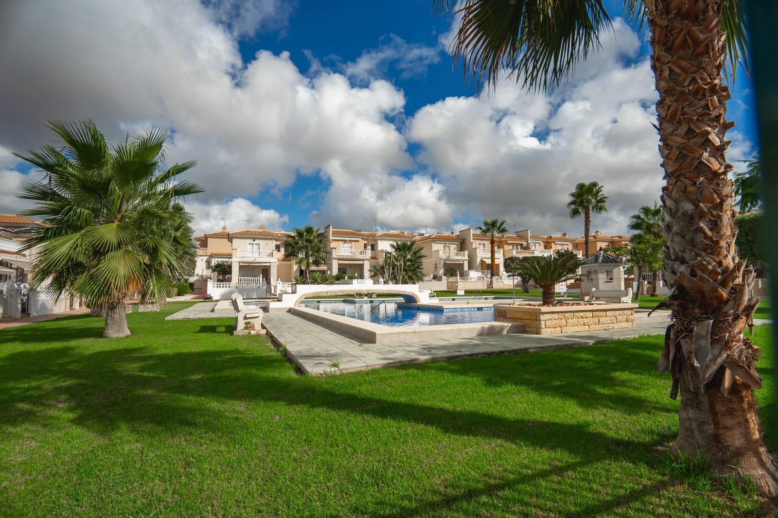 3 bedroom Townhouse for sale in Ciudad Quesada with pool - € 249,950 (Ref: 9231706)