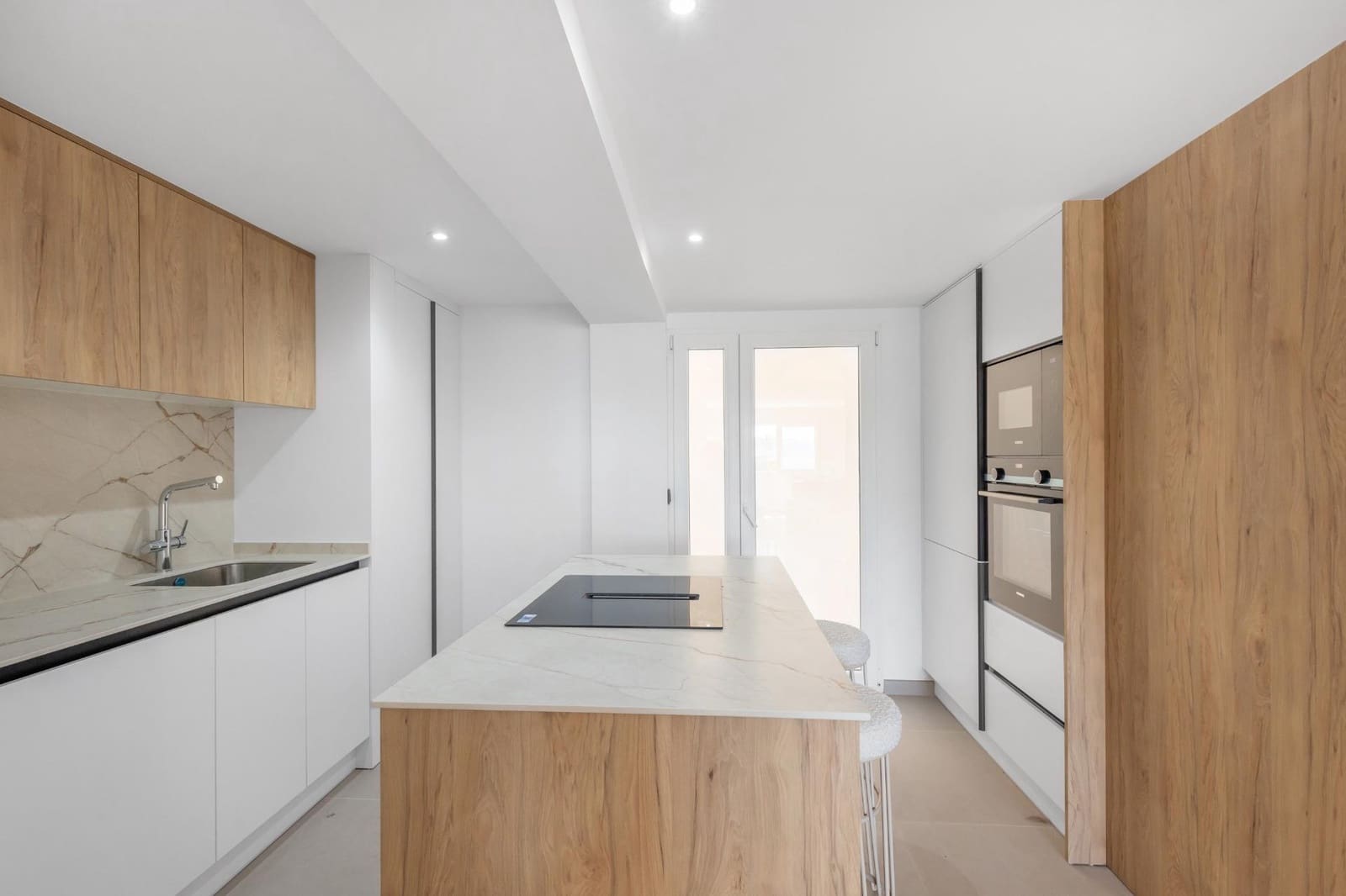 3 chambre Appartement à vendre à Torrevieja avec garage - 430 000 € (Ref: 9237003)