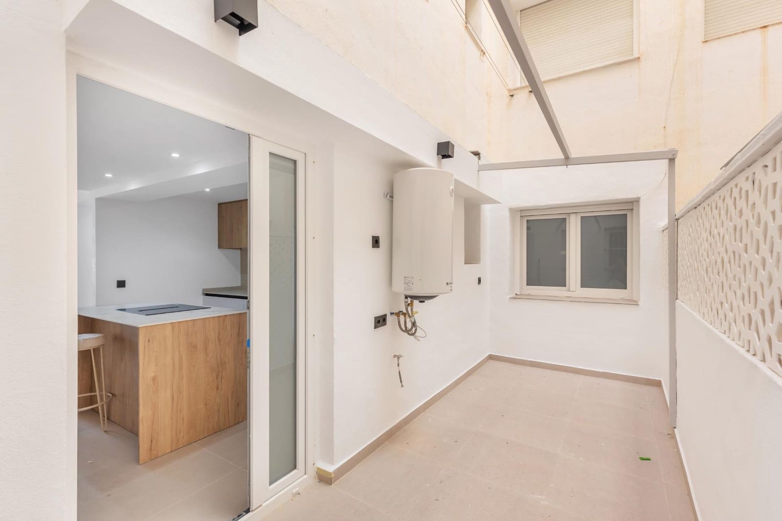 3 chambre Appartement à vendre à Torrevieja avec garage - 430 000 € (Ref: 9237003)