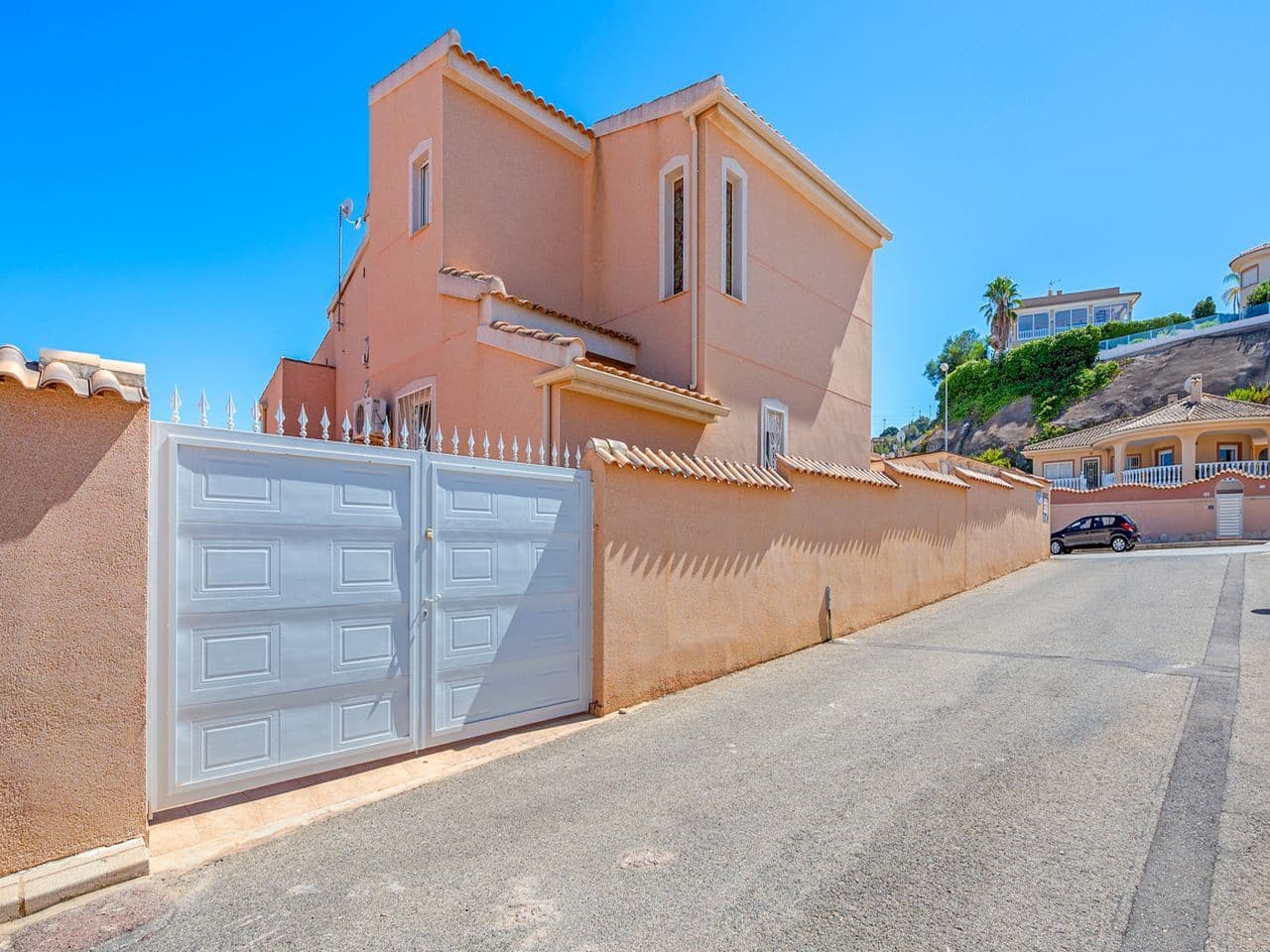 3 bedroom Villa for sale in Rojales with pool garage - € 449,000 (Ref: 9237007)