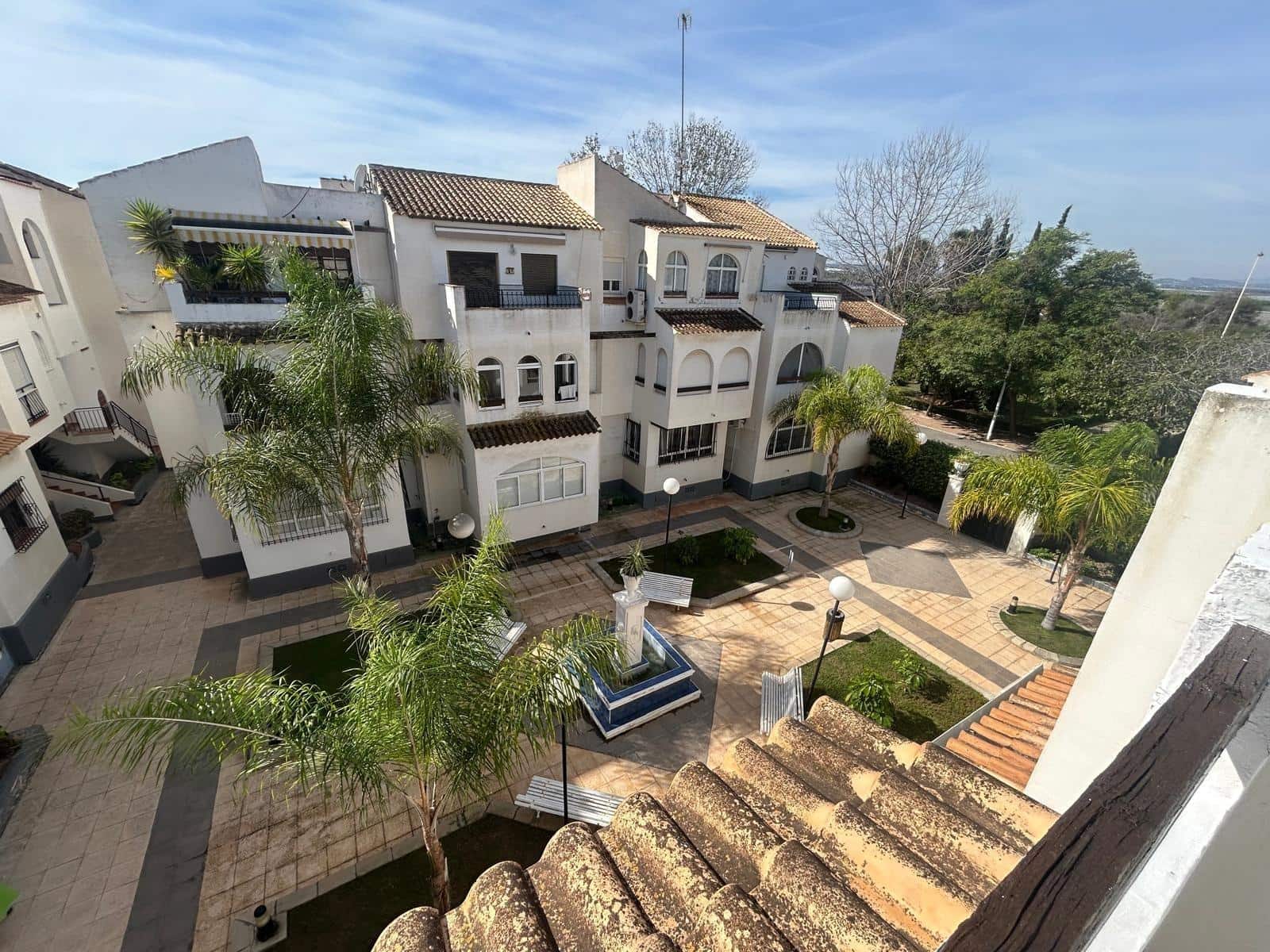 1 quarto Penthouse para venda em Torrevieja com piscina - 118 000 € (Ref: 9240758)