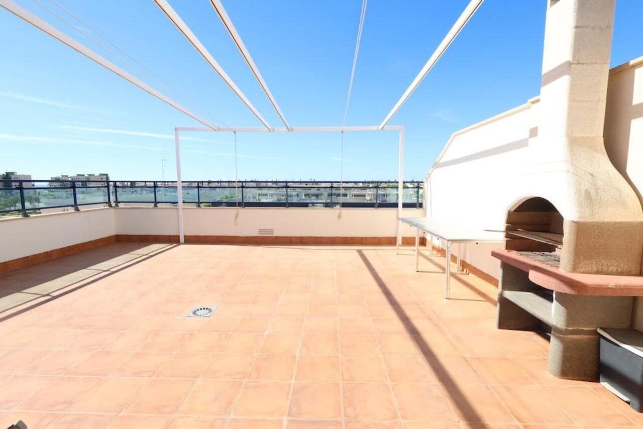 Ático de 2 habitaciones en Pilar de la Horadada en venta con piscina garaje - 329.900 € (Ref: 9243577)