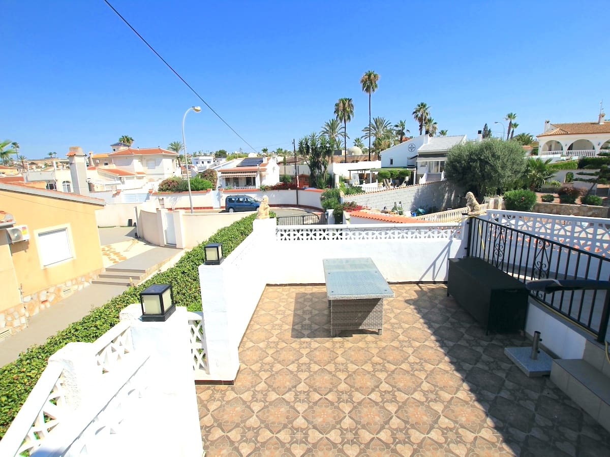 3 chambre Villa/Maison à vendre à Ciudad Quesada avec piscine - 399 950 € (Ref: 9243591)