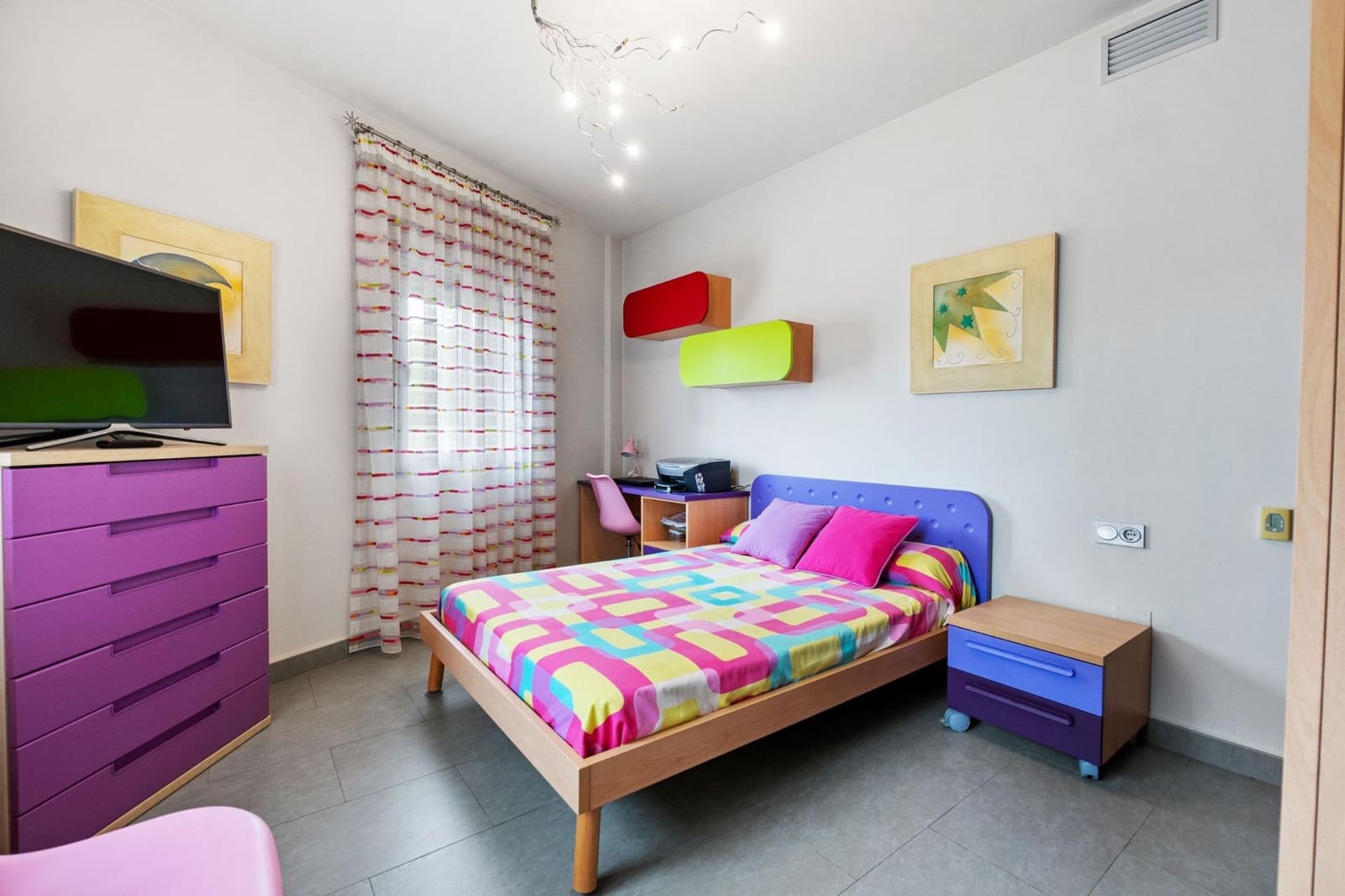 Chalet de 4 habitaciones en Rojales en venta con garaje - 389.000 € (Ref: 9243609)