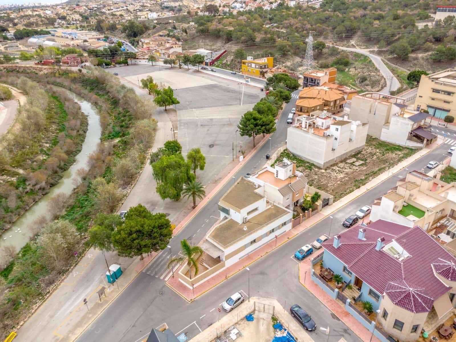 Chalet de 4 habitaciones en Rojales en venta con garaje - 389.000 € (Ref: 9243609)