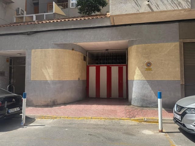 Garage til salg i Torrevieja - € 12.500 (Ref: 9243610)