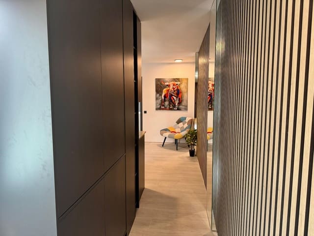 Apartamento de 3 habitaciones en Torrevieja en venta - 357.000 € (Ref: 9243616)