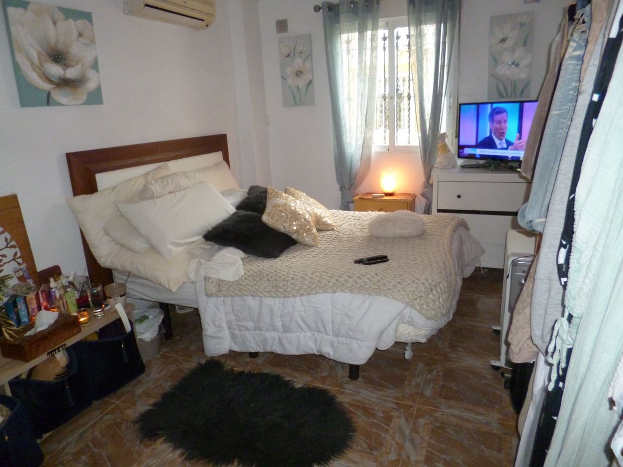 Chalet de 4 habitaciones en Playa Flamenca en venta - 399.995 € (Ref: 9243618)