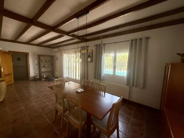 3 soverom Finca/Herregård til salgs i Catral med svømmebasseng - € 385 000 (Ref: 9243643)