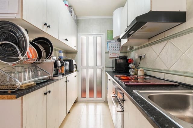 3 soverom Kjedet enebolig til salgs i Orihuela Costa, Orihuela med svømmebasseng garasje - € 295 000 (Ref: 9243645)