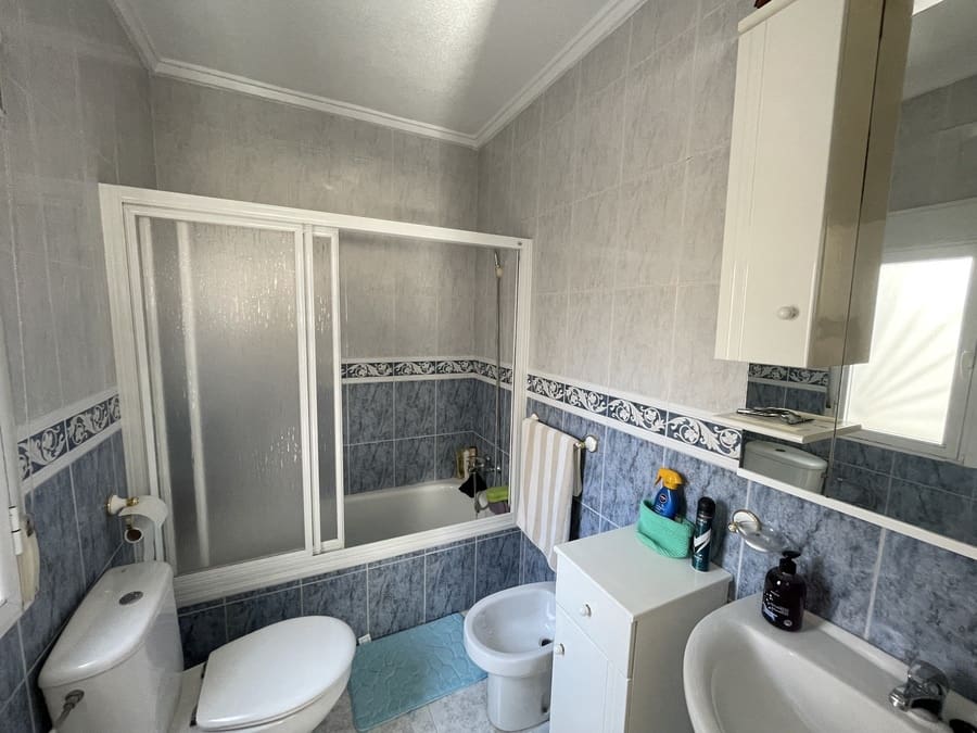 3 makuuhuone Omakotitalo myytävänä paikassa Ciudad Quesada mukana uima-altaan - 190 000 € (Ref: 9247762)