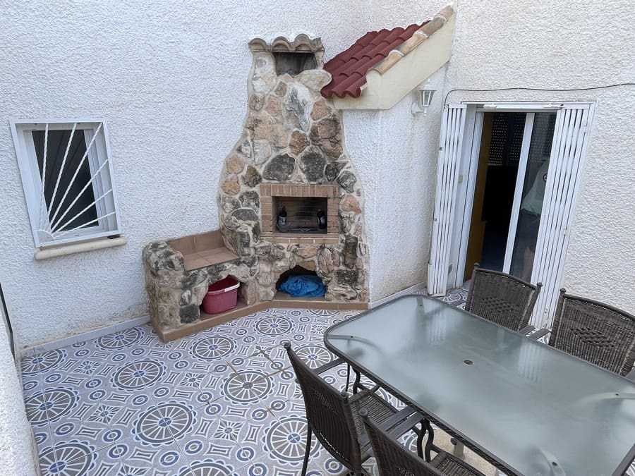 3 makuuhuone Omakotitalo myytävänä paikassa Ciudad Quesada mukana uima-altaan - 190 000 € (Ref: 9247762)