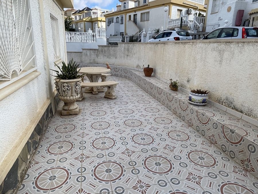 3 makuuhuone Omakotitalo myytävänä paikassa Ciudad Quesada mukana uima-altaan - 190 000 € (Ref: 9247762)