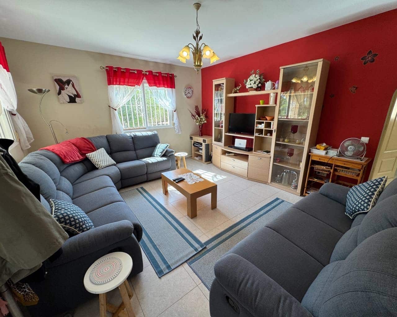 7 makuuhuone Huvila myytävänä paikassa Ciudad Quesada mukana uima-altaan - 650 000 € (Ref: 9256651)