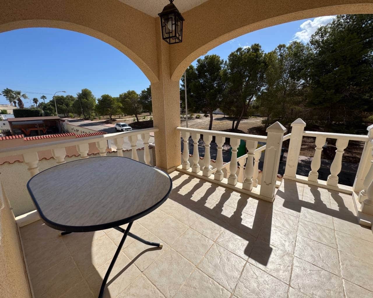 7 makuuhuone Huvila myytävänä paikassa Ciudad Quesada mukana uima-altaan - 650 000 € (Ref: 9256651)