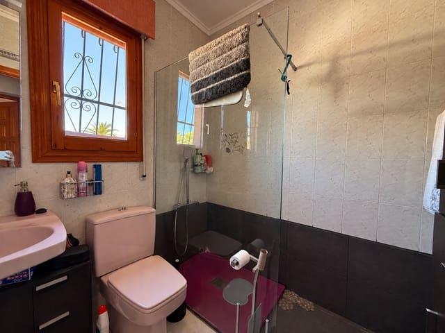 3 quarto Moradia para venda em Ciudad Quesada, Rojales com piscina garagem - 370 000 € (Ref: 9266530)