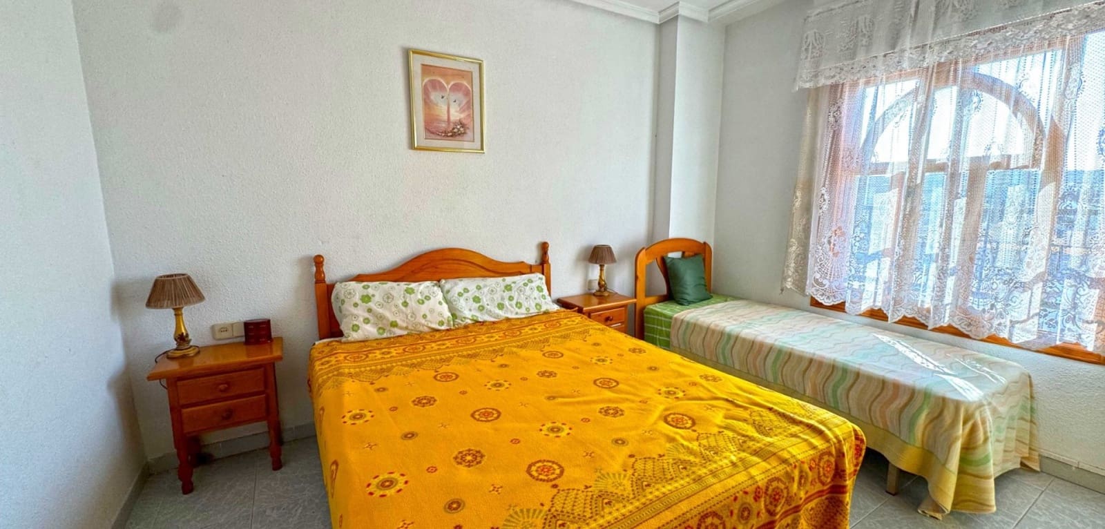 Apartamento de 2 habitaciones en Torrevieja en venta con piscina - 119.000 € (Ref: 9272803)