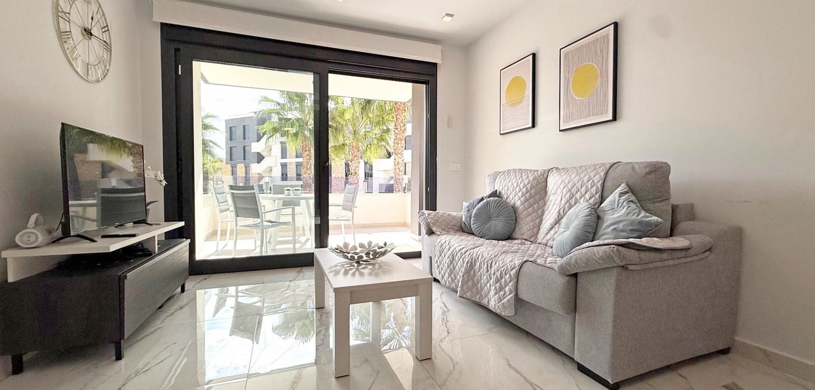 2 makuuhuone Huoneisto myytävänä paikassa Orihuela Costa mukana uima-altaan - 249 000 € (Ref: 9272808)